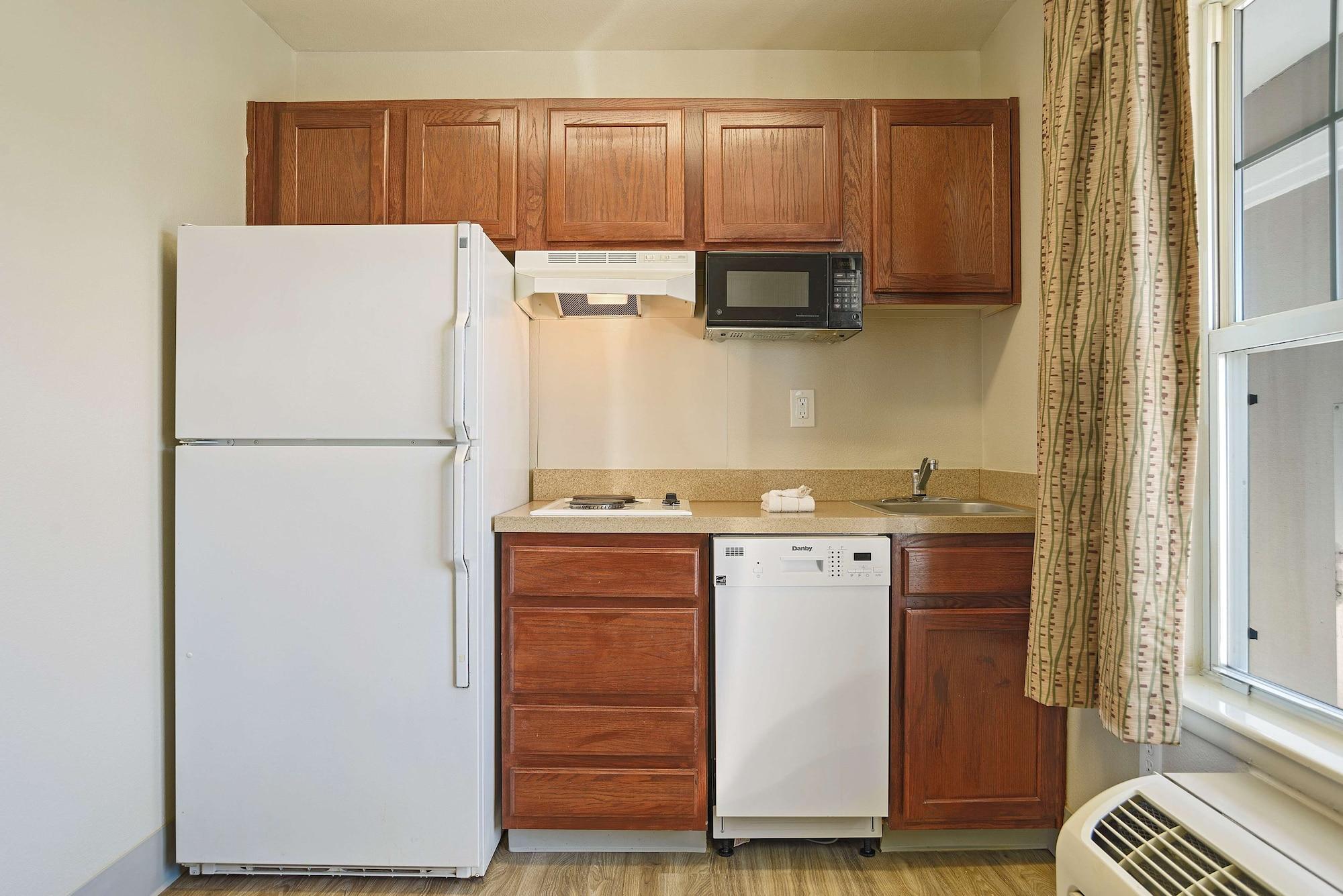 Extended Stay America Suites - Kansas City - Lenexa - 87Th St Оверленд Парк Экстерьер фото