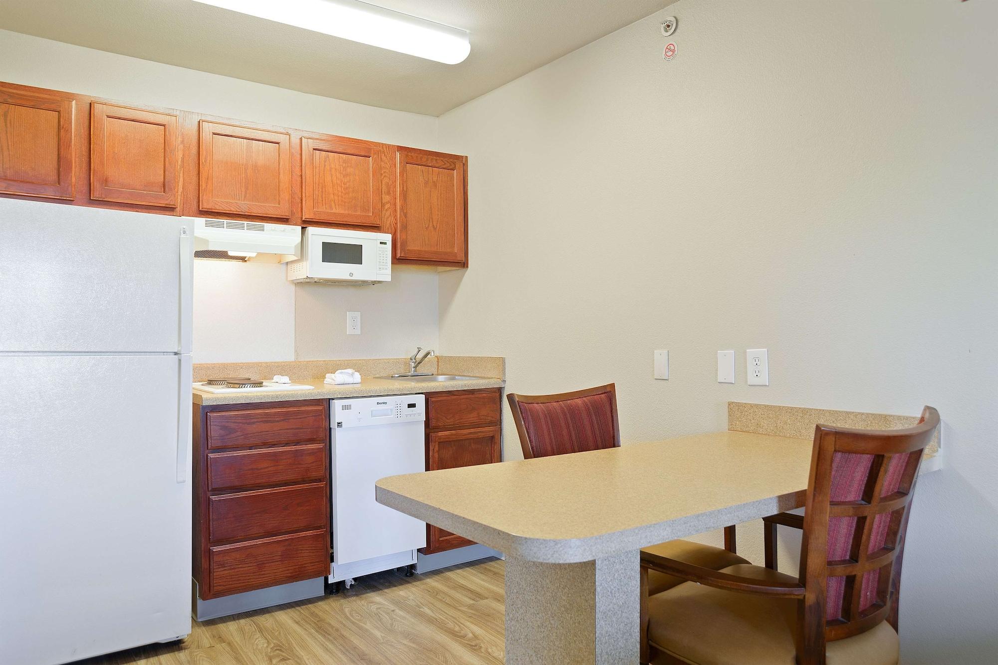 Extended Stay America Suites - Kansas City - Lenexa - 87Th St Оверленд Парк Экстерьер фото
